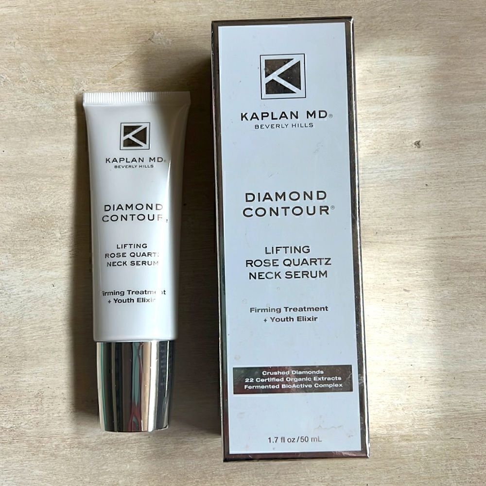 DIAMOND CONTOUR LIFTING ROSE QUARTZ NECK SERUM
Firming Treatment + Youth Elixir